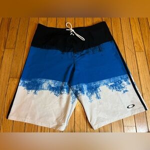 Oakley Color Block Blue Shade Boardshort Size 32